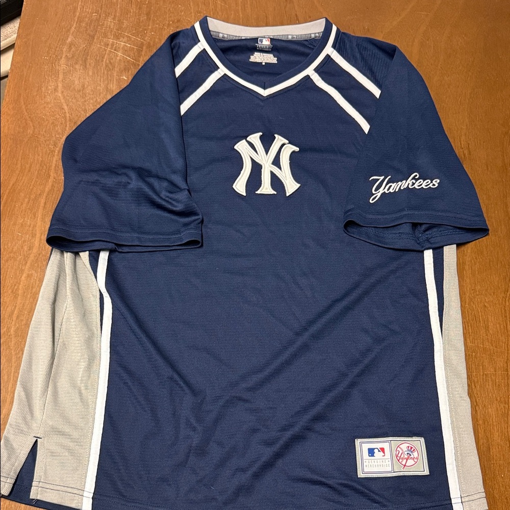 NY Yankees Navy Blue and Gray jersey tshirt